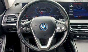 BMW 320e Touring Hybrido Plug-in cheio