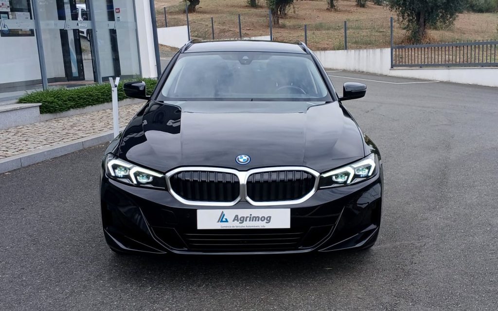 BMW 320e Touring Hybrido Plug-in