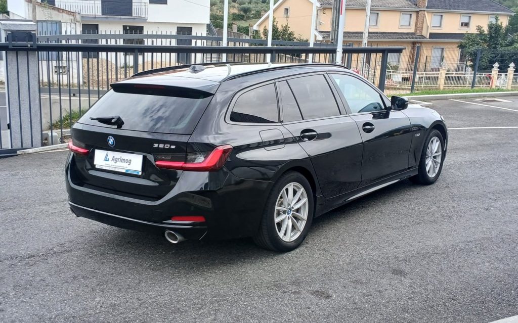 BMW 320e Touring Hybrido Plug-in