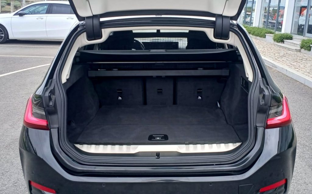 BMW 320e Touring Hybrido Plug-in