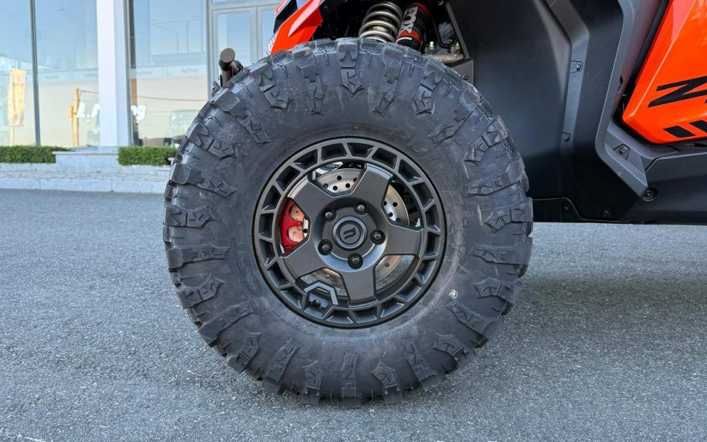 CFMOTO Z10-4