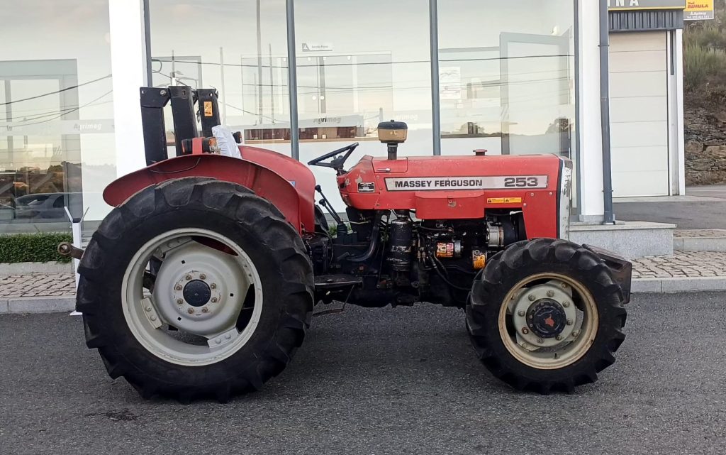 Massey-Ferguson 253 4RM